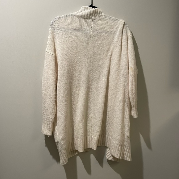 AMERICAN EAGLE | Cream Cardigan/Sweater with Pockets - Picture 6 of 6
